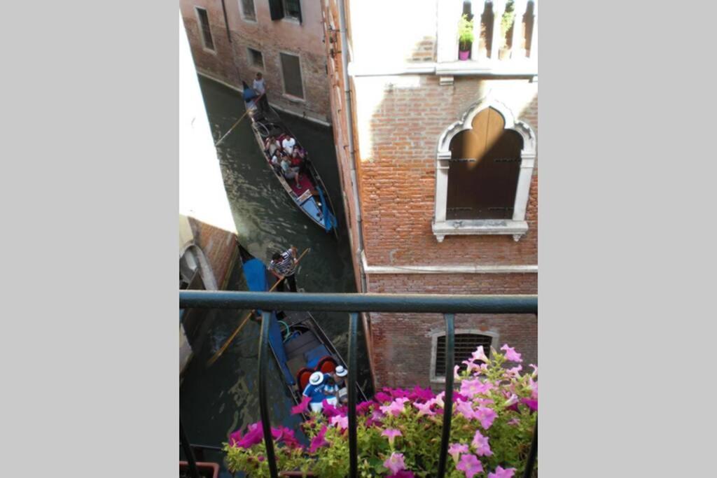 Leoncini With A Wonderful Canal View Apartamento