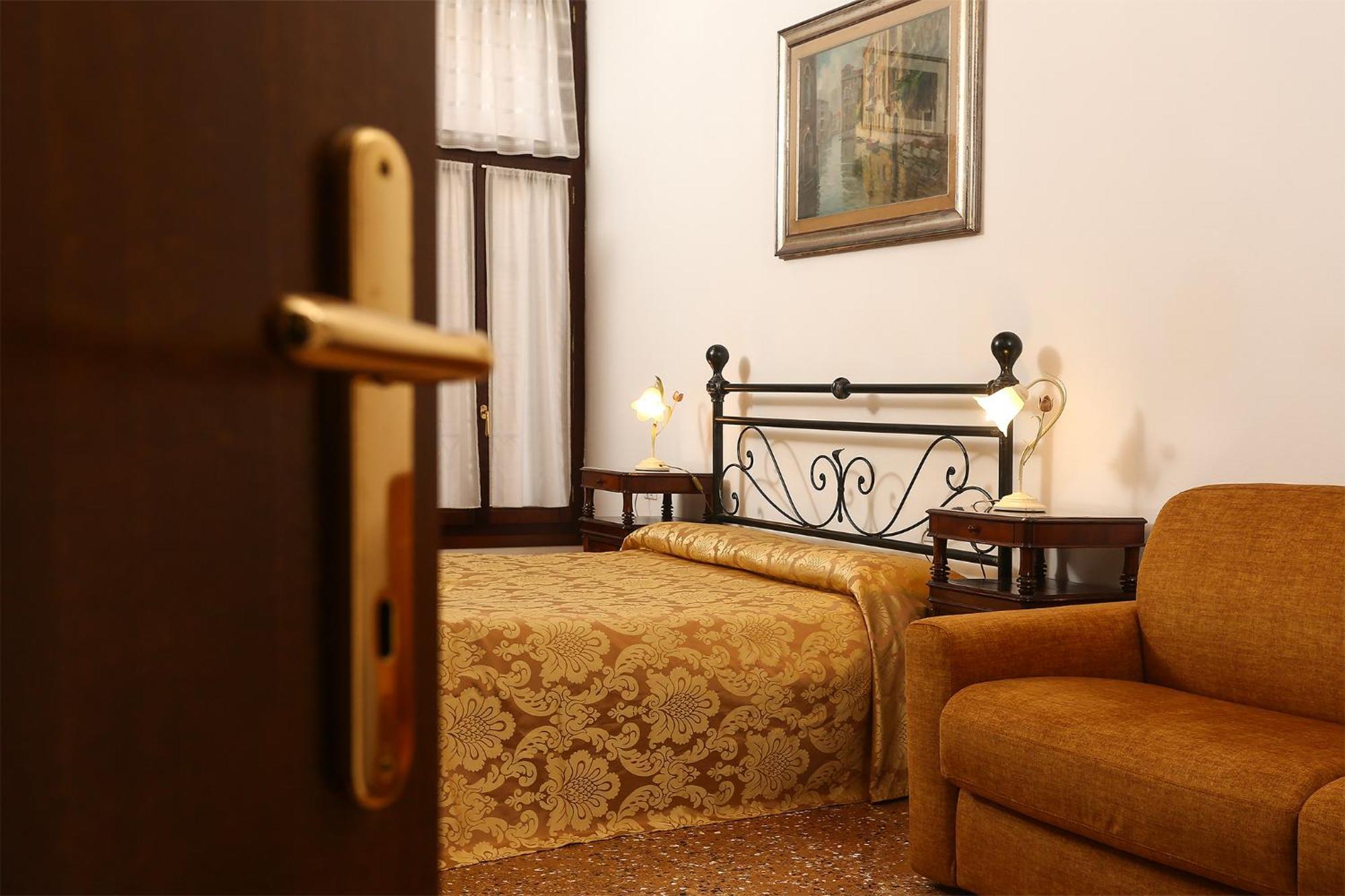 Apartamento Leoncini With A Wonderful Canal View Veneza