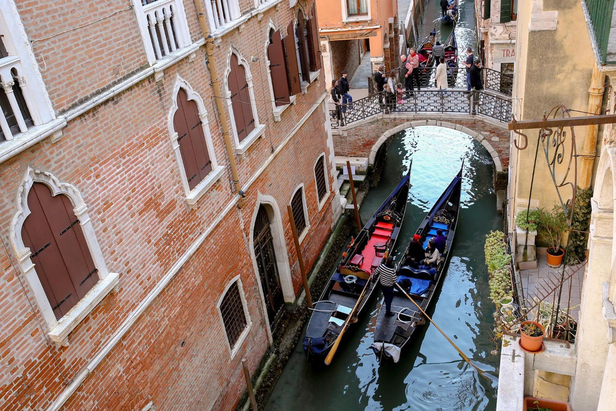 Leoncini With A Wonderful Canal View Apartamento Veneza